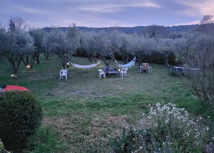 Maison Dans La Provence Verte